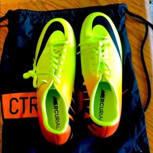NIKE SOCCER CLEATS MERCURIAL FG